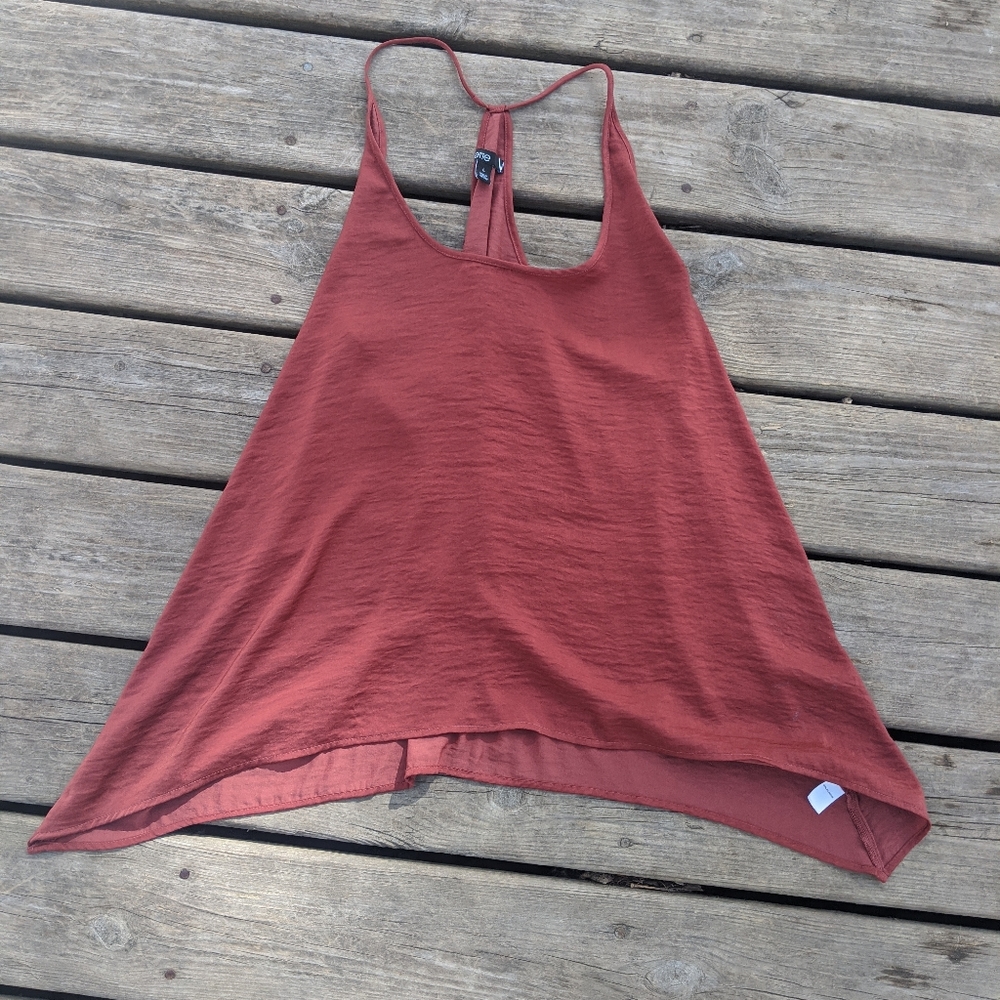 Hankerchief Bottom Tank, Large